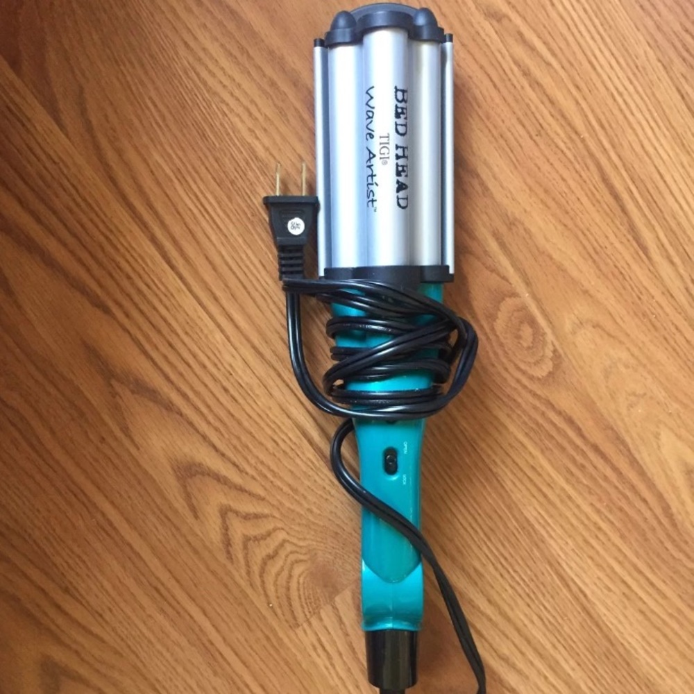Bed Head Beach Wave Wand